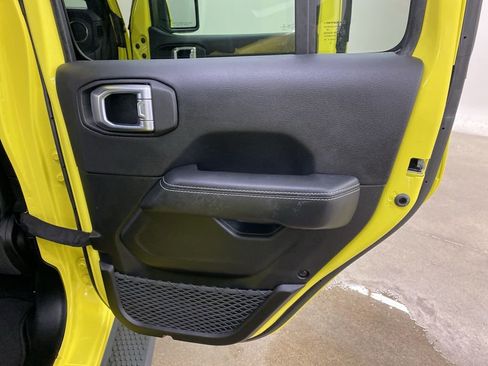 Used 2023 Jeep Wrangler Unlimited Sahara w/ Cold Weather Group image 25