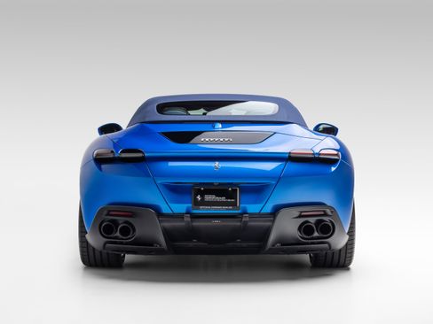 Used 2026 Ferrari Roma Spider RWD image 8