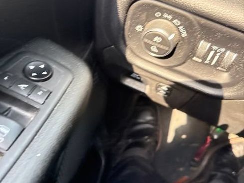 Used 2019 RAM 1500 Big Horn AWD/4WD image 15