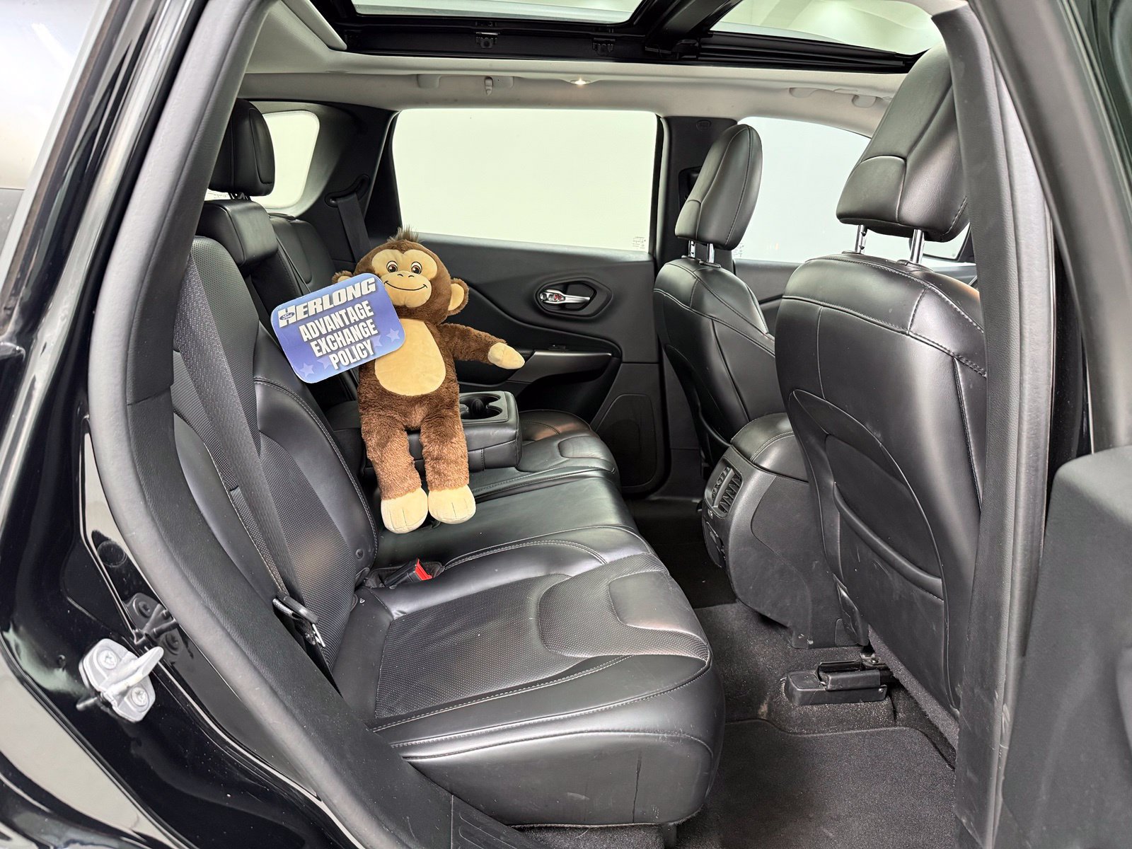 Used 2019 Jeep Cherokee Limited w/ Trailer Tow Group FWD image 26