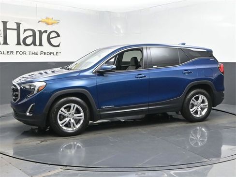 Used 2020 GMC Terrain SLE image 32