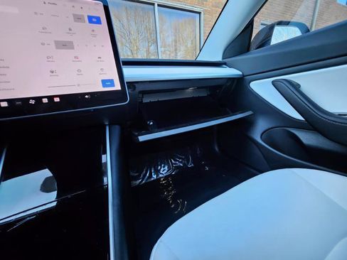 Used 2018 Tesla Model 3 image 49