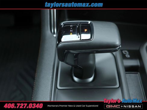 Used 2024 GMC Sierra 1500 AT4 image 26