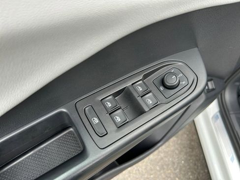 Used 2022 Volkswagen Taos SE image 23