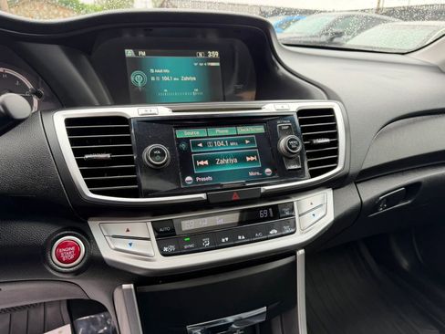 Used 2013 Honda Accord EX-L image 17