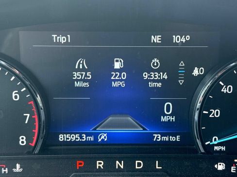 Used 2021 Ford Explorer XLT w/ Equipment Group 202A RWD image 3
