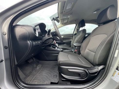 Certified 2023 Kia Forte LXS w/ LXS Technology Package image 14