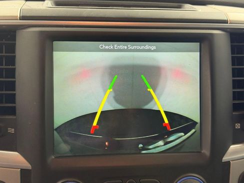 Used 2019 RAM 1500 Classic SLT w/ Luxury Group image 26