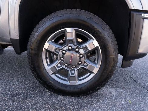 Used 2026 GMC Sierra 2500 AT4 image 41