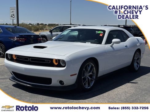 Used 2022 Dodge Challenger GT RWD image 3