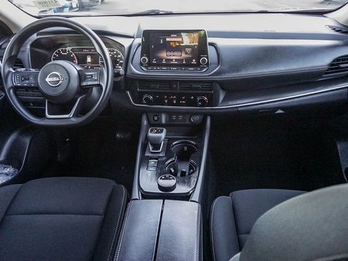 Used 2024 Nissan Rogue S image 15