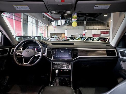 Used 2022 Volkswagen Atlas SE image 29
