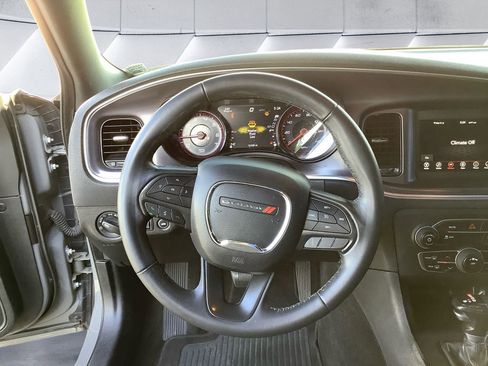 Used 2018 Dodge Charger SXT w/ Blacktop Package RWD image 9