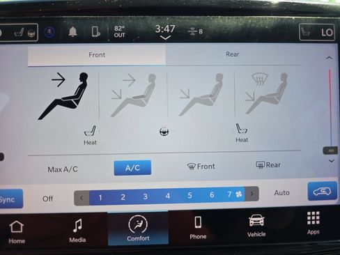 Used 2024 Chrysler Pacifica Touring-L FWD image 28