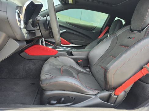 Used 2023 Chevrolet Camaro ZL1 RWD image 14