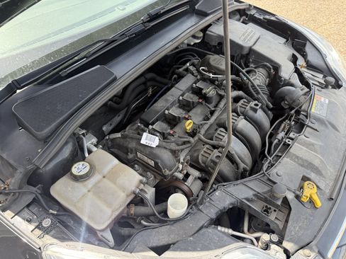 Used 2013 Ford Focus SE FWD image 39