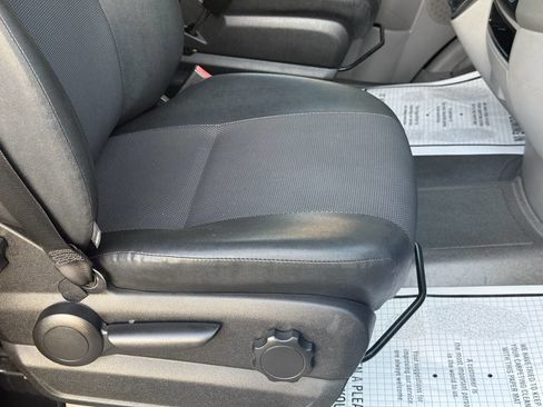 Used 2016 Mercedes-Benz Sprinter 2500 image 14
