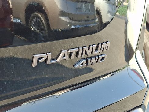 New 2026 Nissan Pathfinder Platinum AWD/4WD image 6