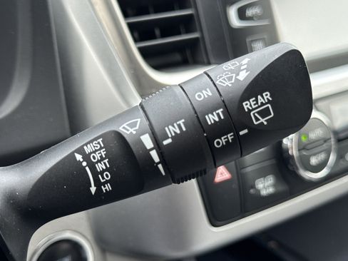 Used 2017 Toyota Highlander Limited image 17