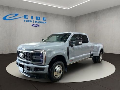 New 2026 Ford F350 Platinum image 3