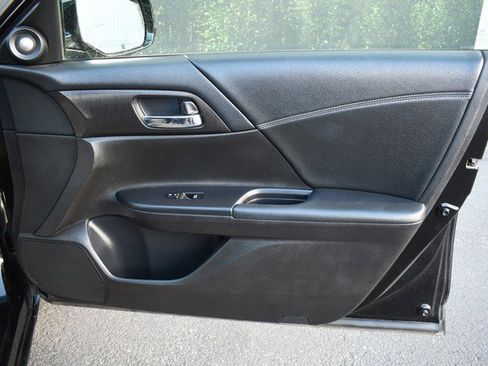 Used 2013 Honda Accord EX-L image 24