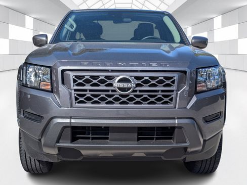 Certified 2024 Nissan Frontier SV w/ Technology Package image 2