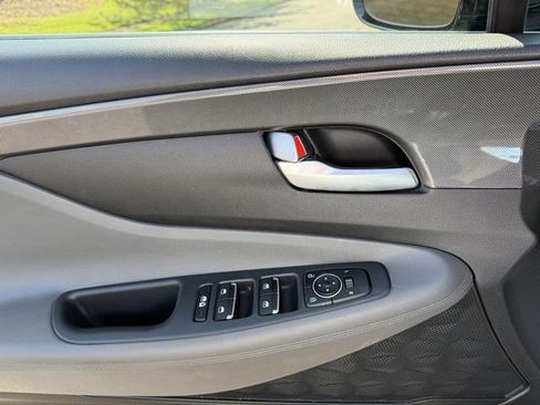 Used 2023 Hyundai Santa Fe SEL image 13