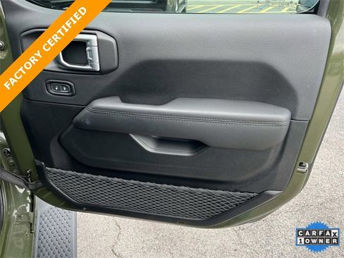 Used 2021 Jeep Wrangler Unlimited Sahara image 21