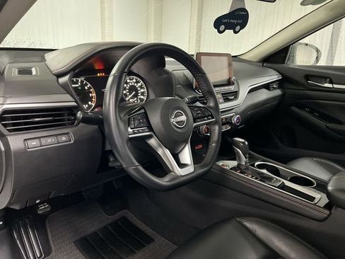 Used 2024 Nissan Altima 2.5 SR image 10