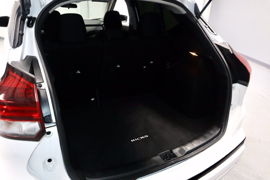 Used 2024 Nissan Kicks S FWD image 12