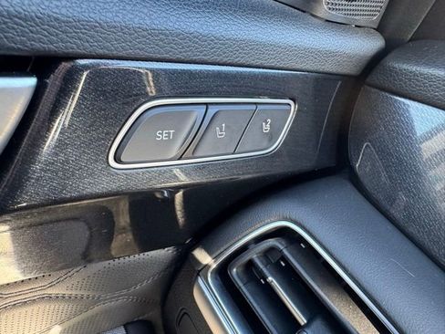 Used 2021 Hyundai Palisade Calligraphy image 37