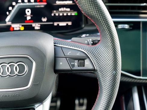 Used 2025 Audi SQ8 Prestige w/ Prestige Package AWD/4WD image 47
