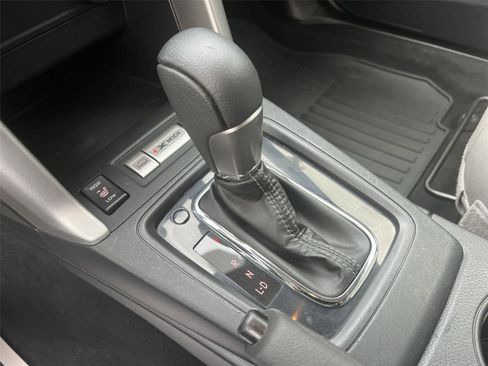 Used 2016 Subaru Forester 2.5i Touring w/ Eyesight & Navigation System image 22