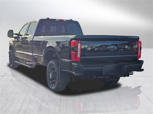 New 2025 Ford F350 Lariat w/ Lariat Ultimate Package image 4