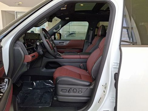 Used 2026 INFINITI QX80 Autograph image 10