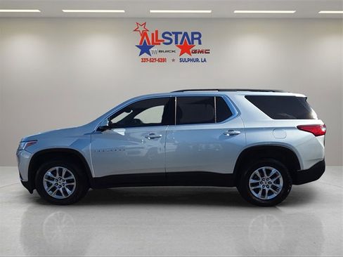 Used 2019 Chevrolet Traverse LT w/ LT Premium Package image 4