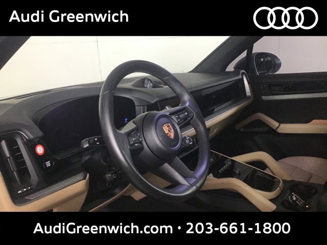Used 2025 Porsche Cayenne S AWD/4WD image 8