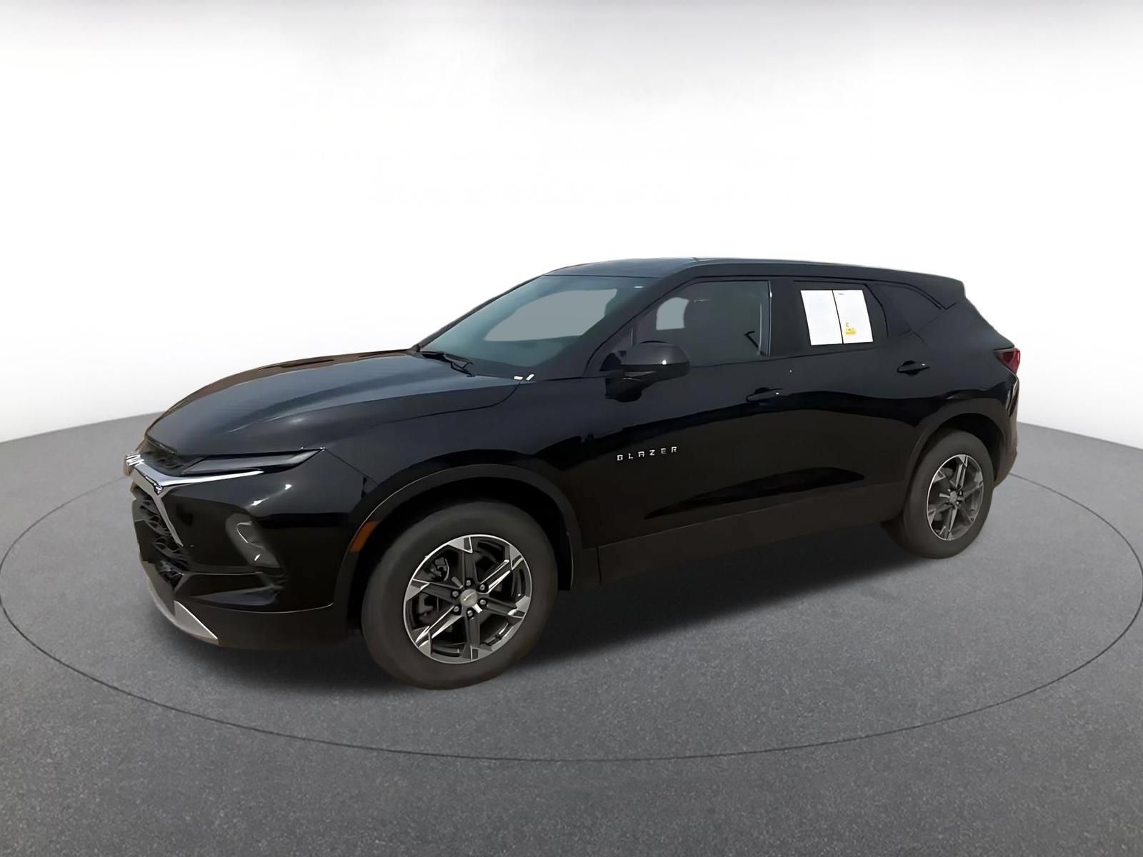 Used 2025 Chevrolet Blazer LT FWD image 7