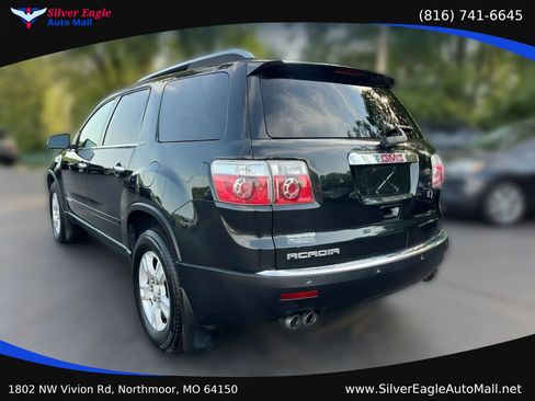 Used 2008 GMC Acadia SLT w/ Convenience Package FWD image 3