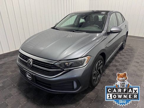 Used 2022 Volkswagen Jetta SEL FWD image 1