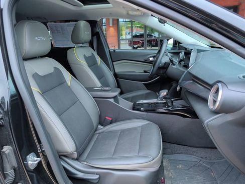 Certified 2024 Chevrolet Trax ACTIV w/ Sunroof Package FWD image 24