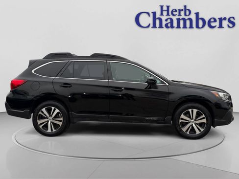 Used 2019 Subaru Outback 2.5i Limited image 11