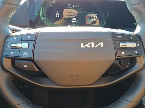 Used 2026 Kia Sportage LX FWD image 14