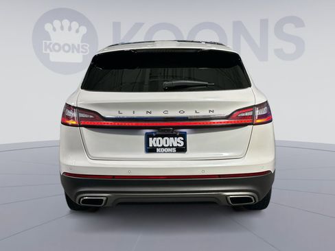 Used 2021 Lincoln Nautilus Reserve image 5