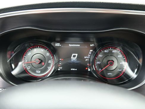 Used 2017 Dodge Charger SXT w/ AWD Plus Group image 6