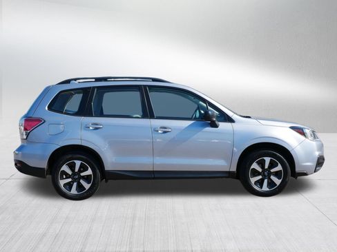Used 2018 Subaru Forester 2.5i w/ Alloy Wheel Package AWD/4WD image 8