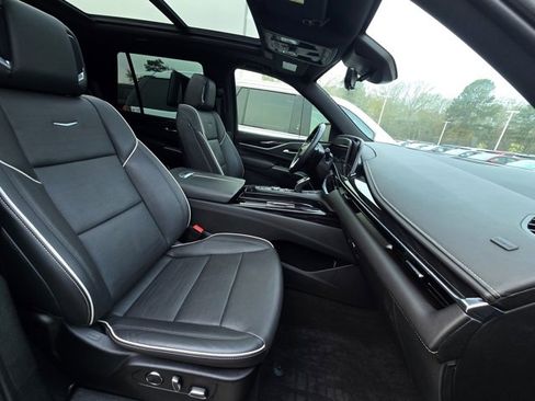 Used 2023 Cadillac Escalade Sport w/ LPO, ONYX Package image 13