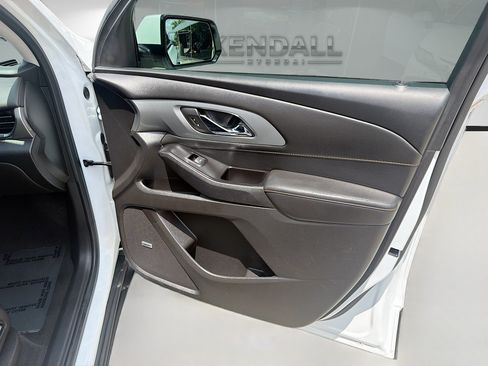 Used 2020 Chevrolet Traverse RS FWD image 31