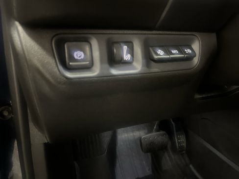Used 2021 GMC Acadia AT4 w/ Technology Package AWD/4WD image 15