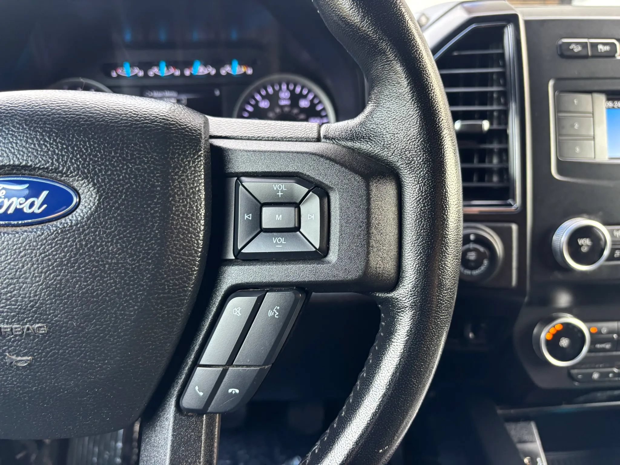 Used 2021 Ford Expedition XL AWD/4WD image 19